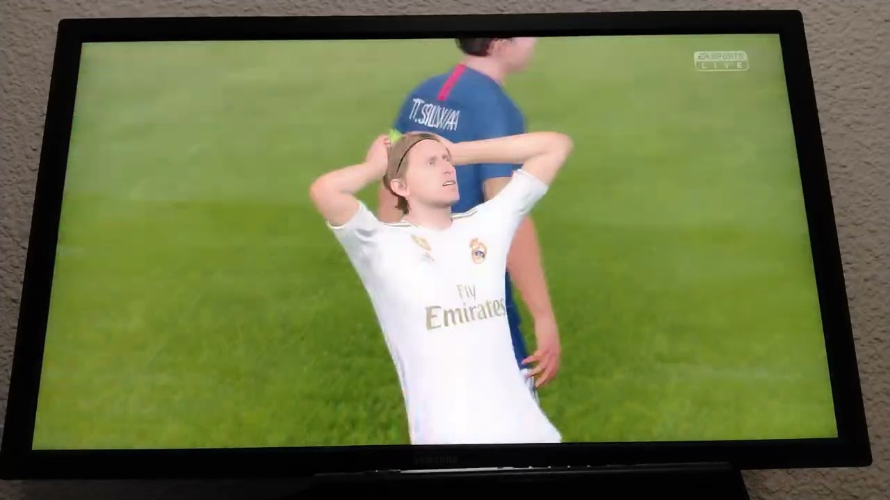 FIFA rétro Nintendo switch 2019 PSG vs Real Madrid 