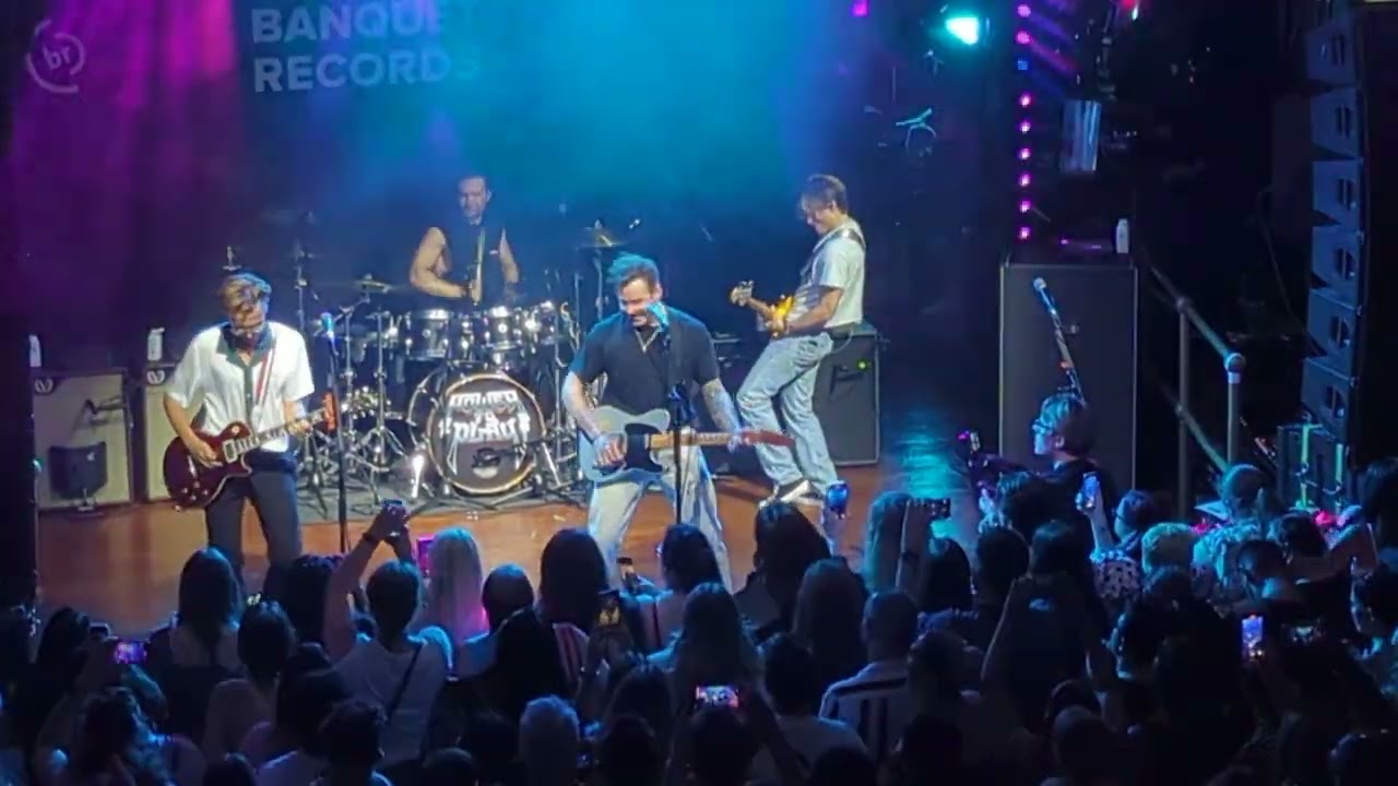 McFly - Dancing In The Dark cover, Kingston 13.11.23