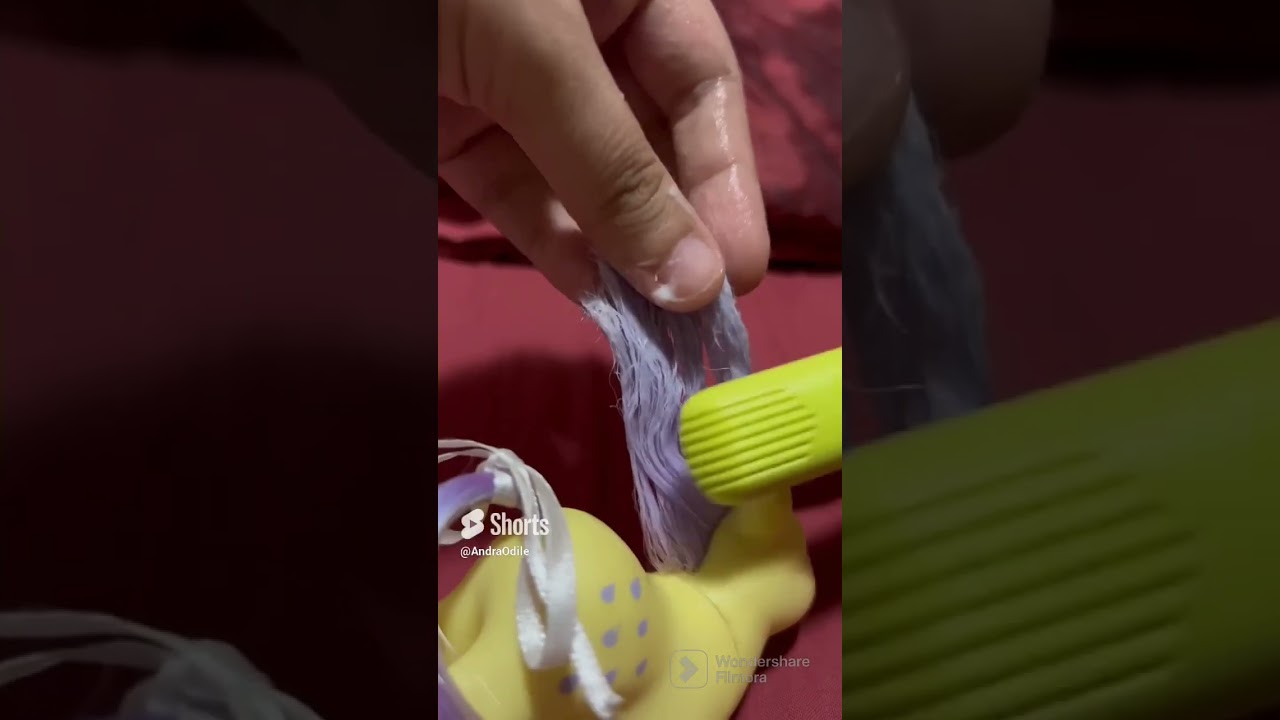 How to fix frizzy My Little Pony manes/hair #mylittlepony #mlp #hasbro #toycommunity #toycollector