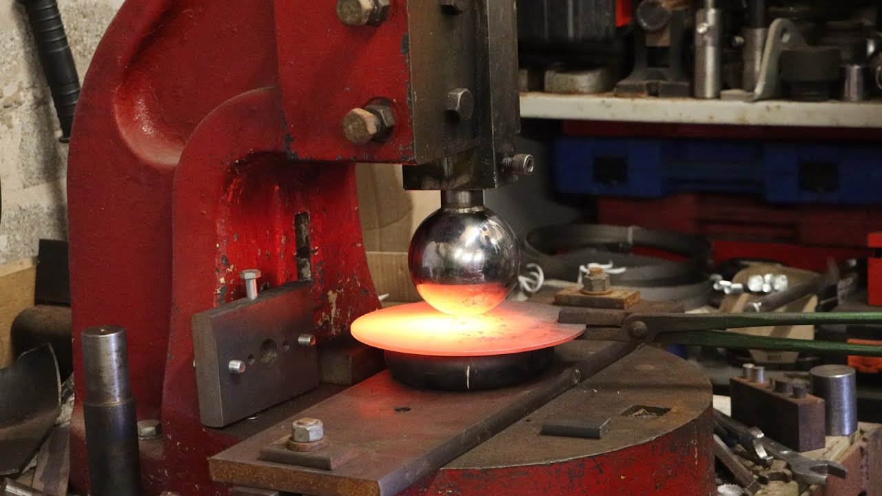Amateur Blacksmithing - Forging a bowl out of 4mm plate using a Norton No.8 fly press