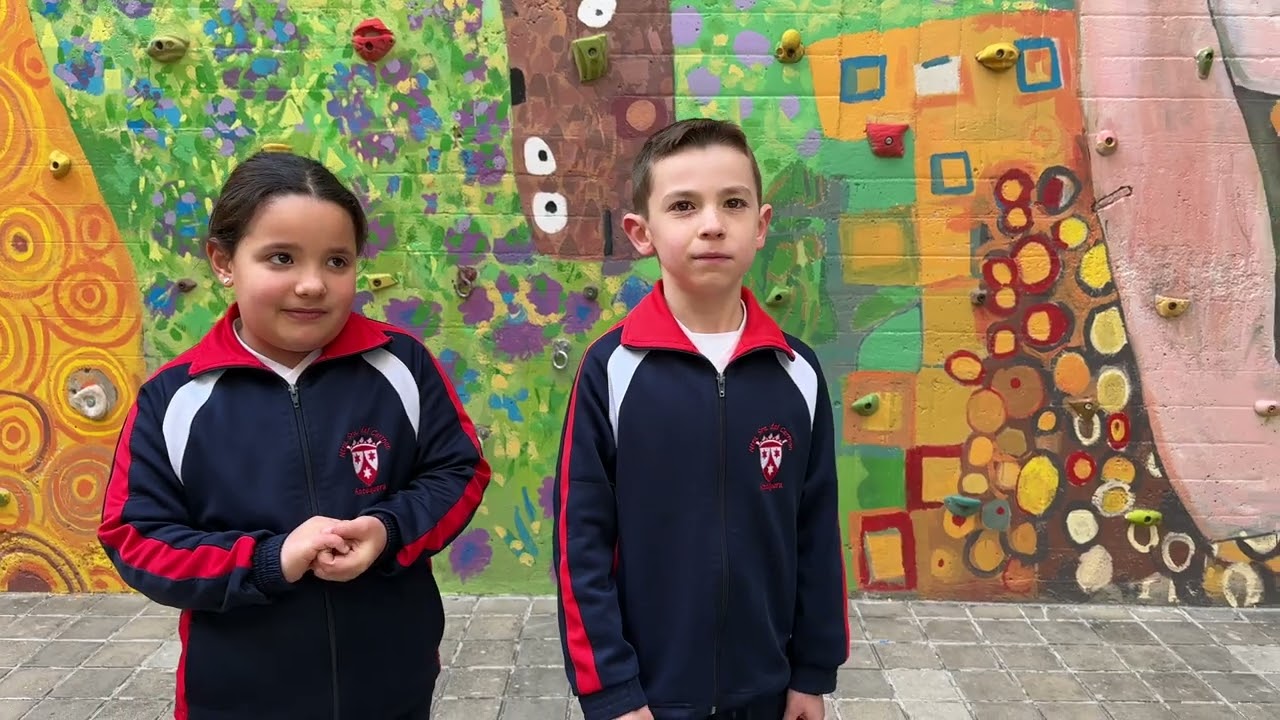 Enseñamos las volteretas en 2º de Primaria.