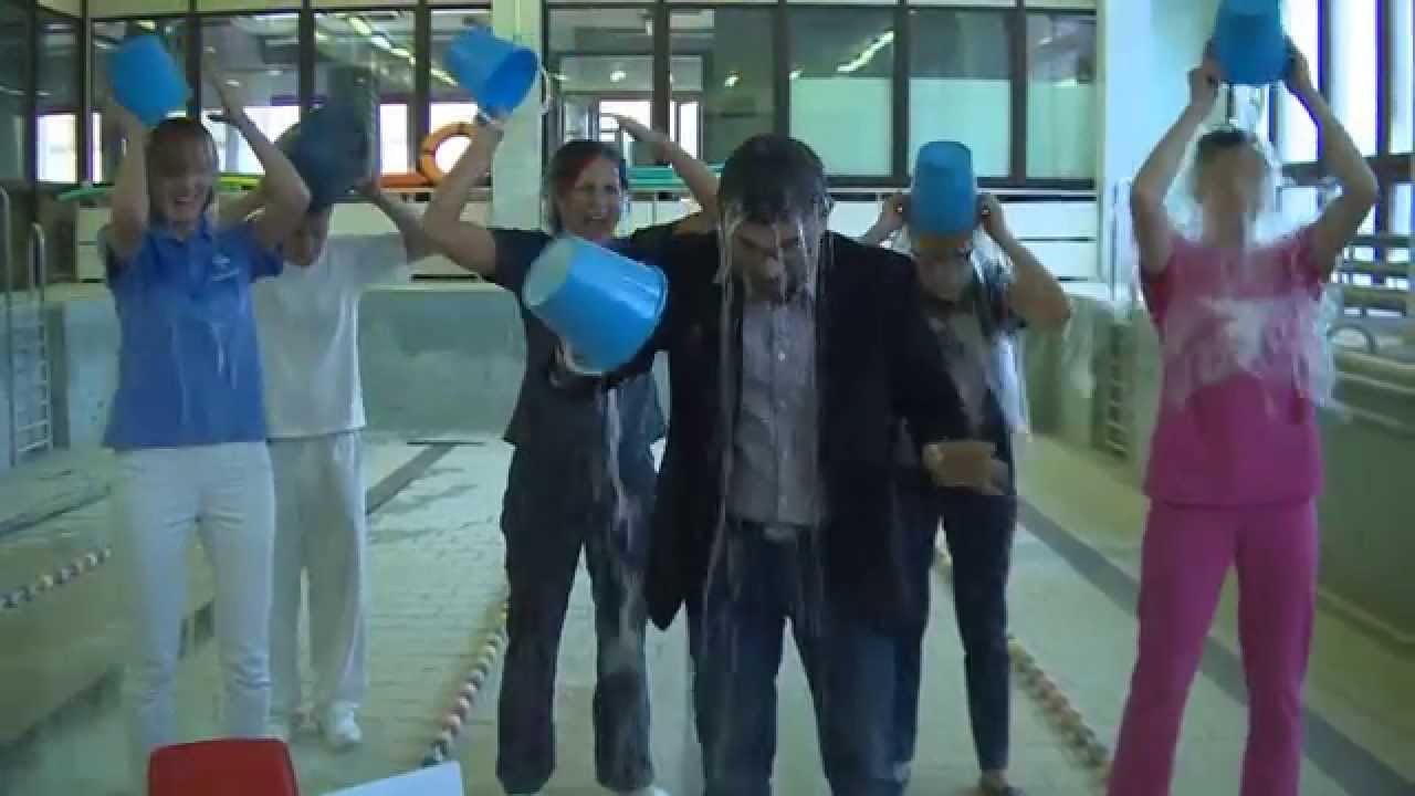 Ice Bucket Challenge - W Instytucie Centrum Zdrowia Matki Polki