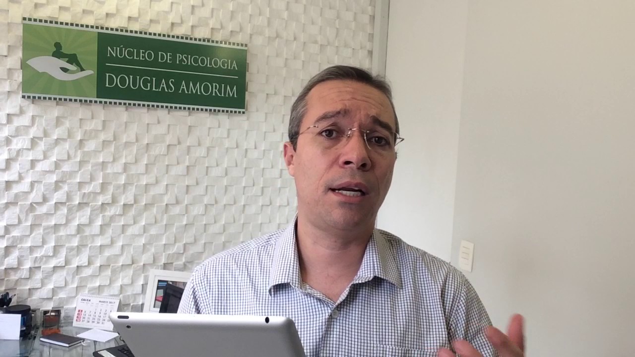 SOU CASADA, REENCONTREI UM AMOR DE INFÂNCIA E ESTOU BALANÇADA. E AGORA? – Pergunte ao Psicólogo