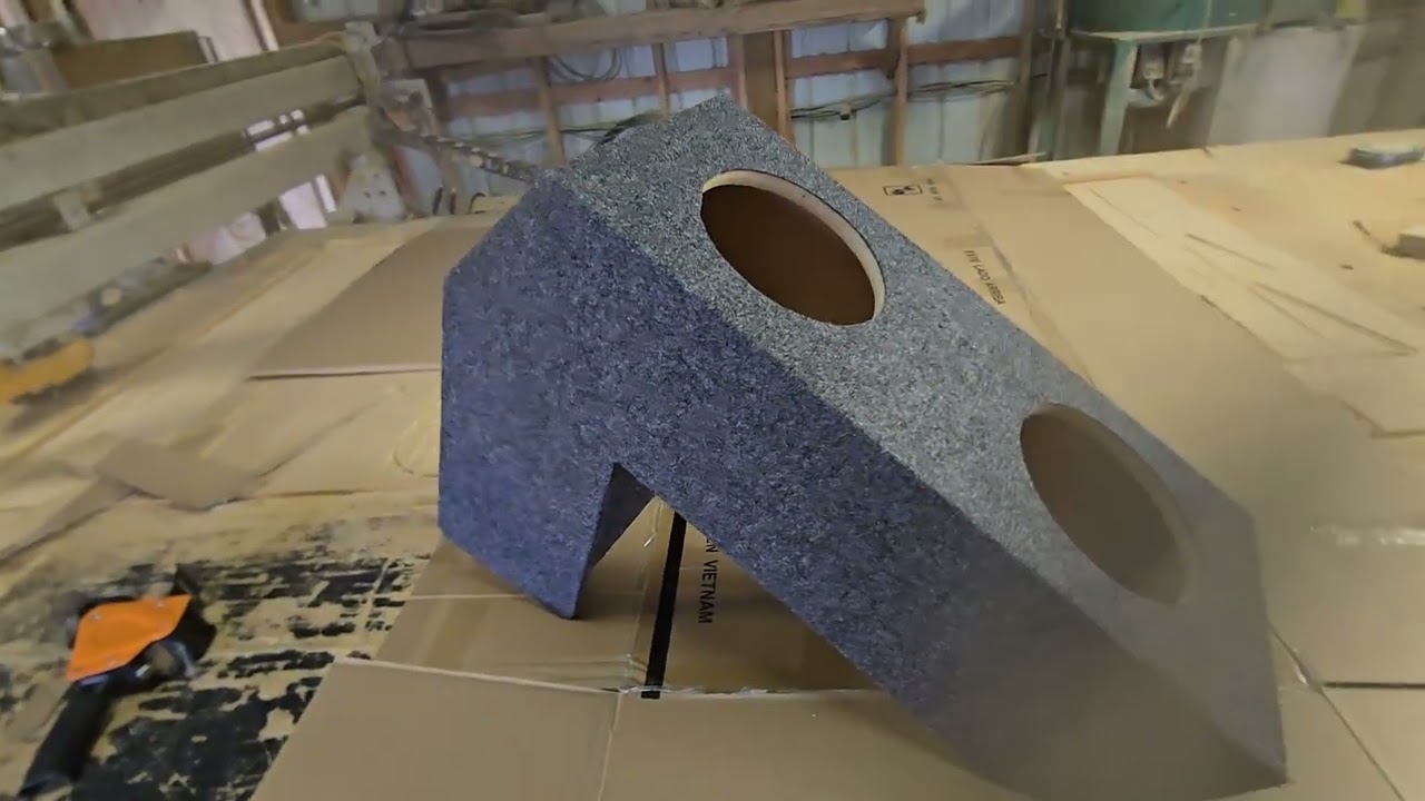 Tundra Double Cab 04-06 console style enclosure. For 2 8" subwoofers.