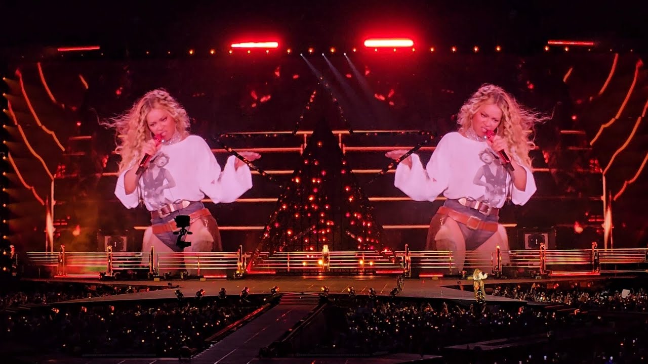 BEYONC&Eacute; - HEATED | Cowboy Carter Tour | 4K Live in London N6 16.06.2025