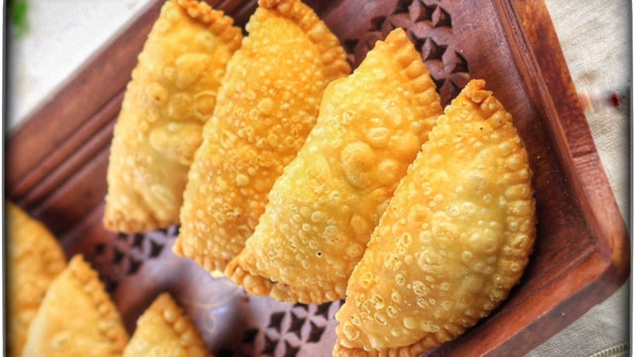 Holi special gujiya recipe 