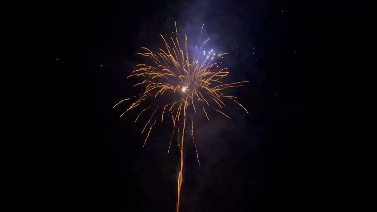 Iron Kin Beauty Lesli vuurwerk