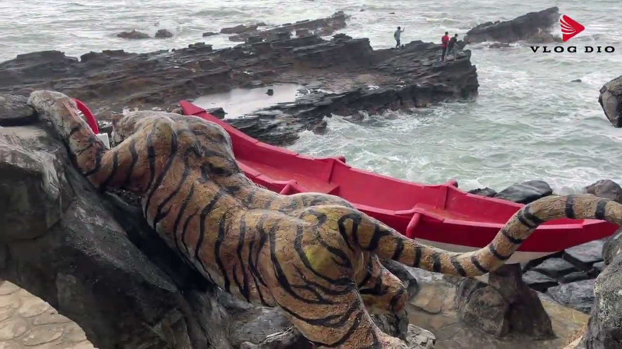 MISTERI Petilasan Nyi Roro Kidul Dipantai Karang Hau : Antara Mitos dan Nyata !