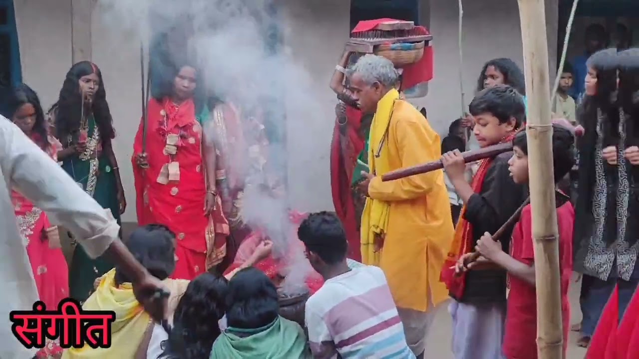 गांव में अष्टमी दिन पंडा लोग भवन घुमाते🌺🙏#viralvideo #vlog #cg #viralvideo #vloggerlife #navratri