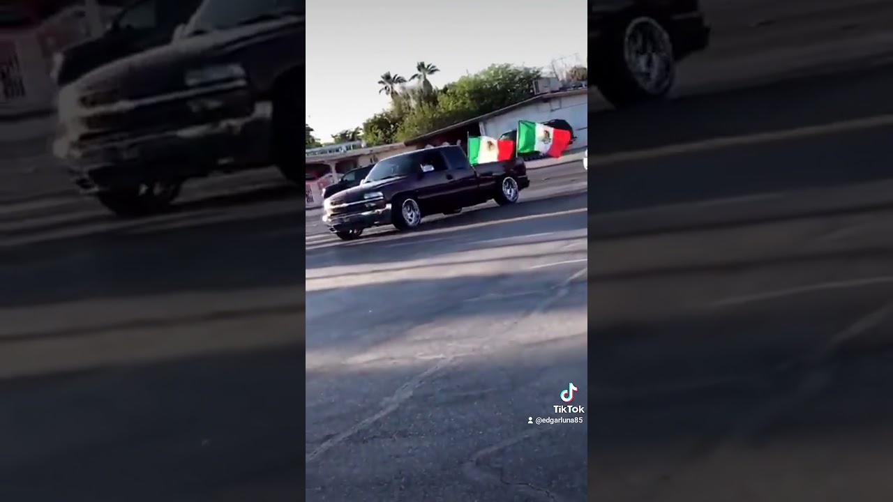 Showcasing mexican pride: flags and patriotism#mexicanpride #mexicanflag #patriotism