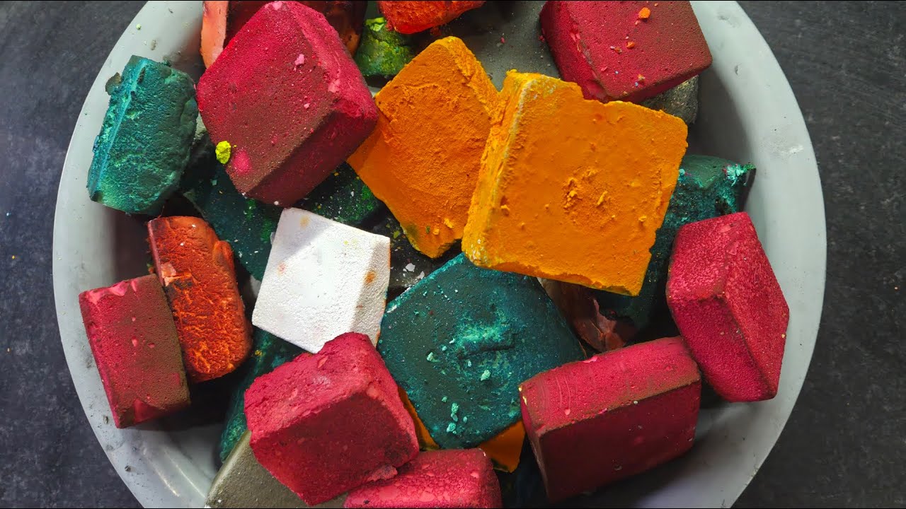 Melting , dusty colourful goodies 😍 💕 