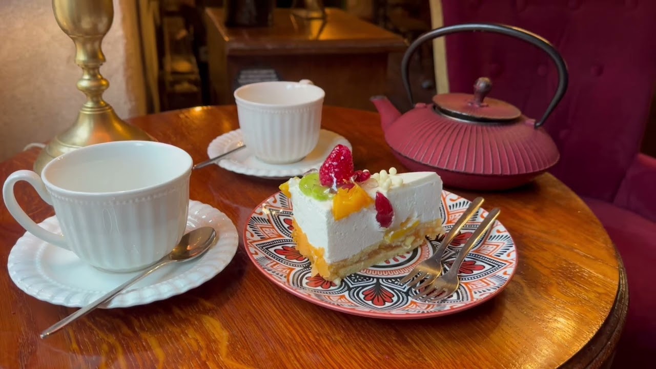 Vecrīga, Стара Рига, Cafe Parunāsim kafe'teeka, травень 2025