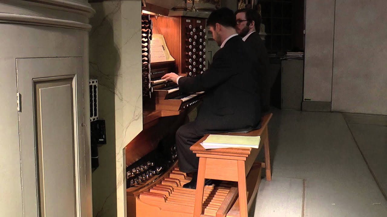 J. S Bach - Toccata Adagio and Fugue in C Major 564