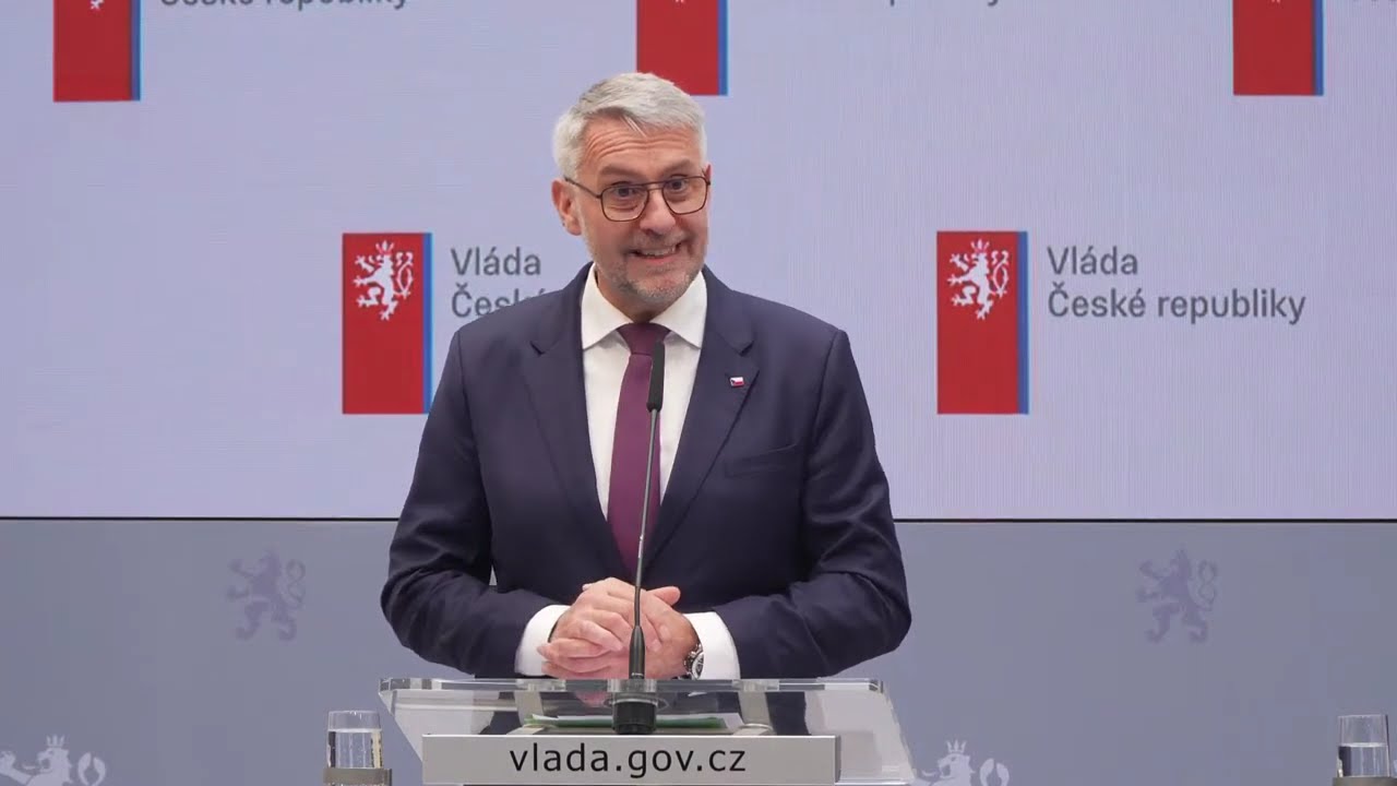 ⬜️🟥🟦 Sledujete přímý přenos tiskové konference po jednání vlády, 16. března 2026.