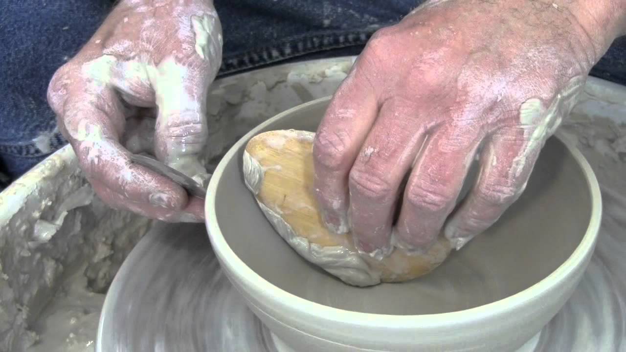 Hummingbird Studio Presents: Creating a Bowl