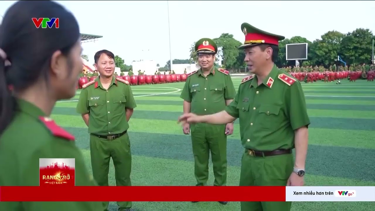 2.000 cán bộ, học viên Cảnh sát nhân dân tập luyện màn trống hội cho Đại lễ 2/9 | VTV24
