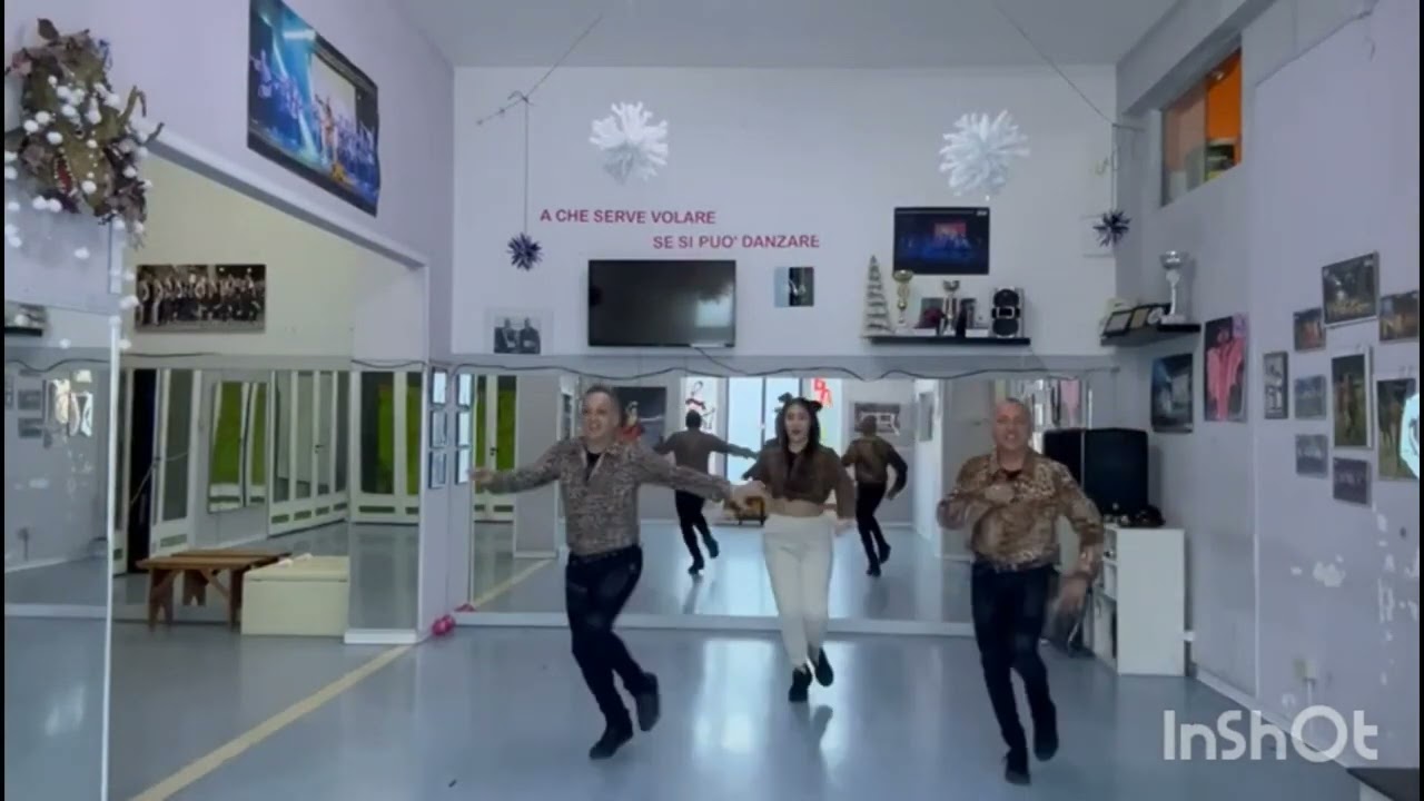 La Noia - Jonny Go Dance -