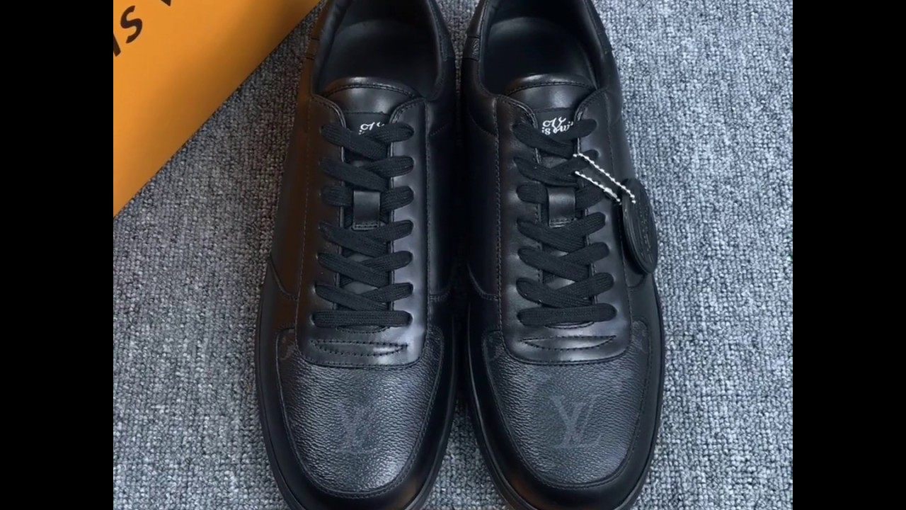 Louis Vuitton Men's Rivoli sneakers Monogram Eclipse 1A3MIJ