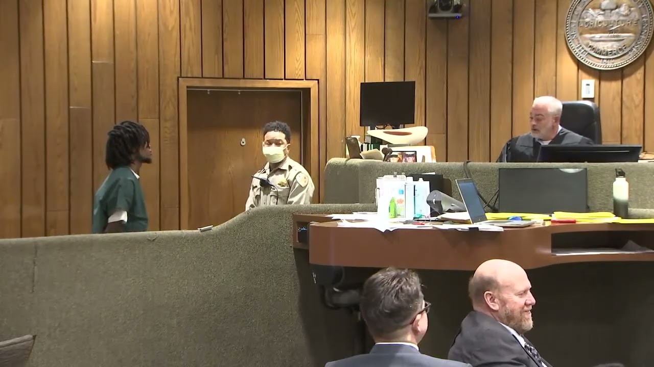 Man accused of shooting Memphis officer is apparently a sovereign citizen