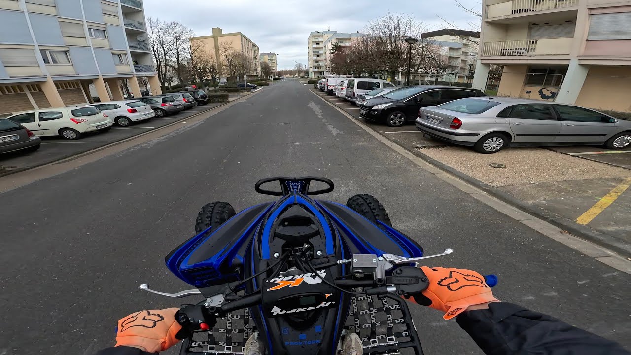 700 RAPTOR EN VILLE