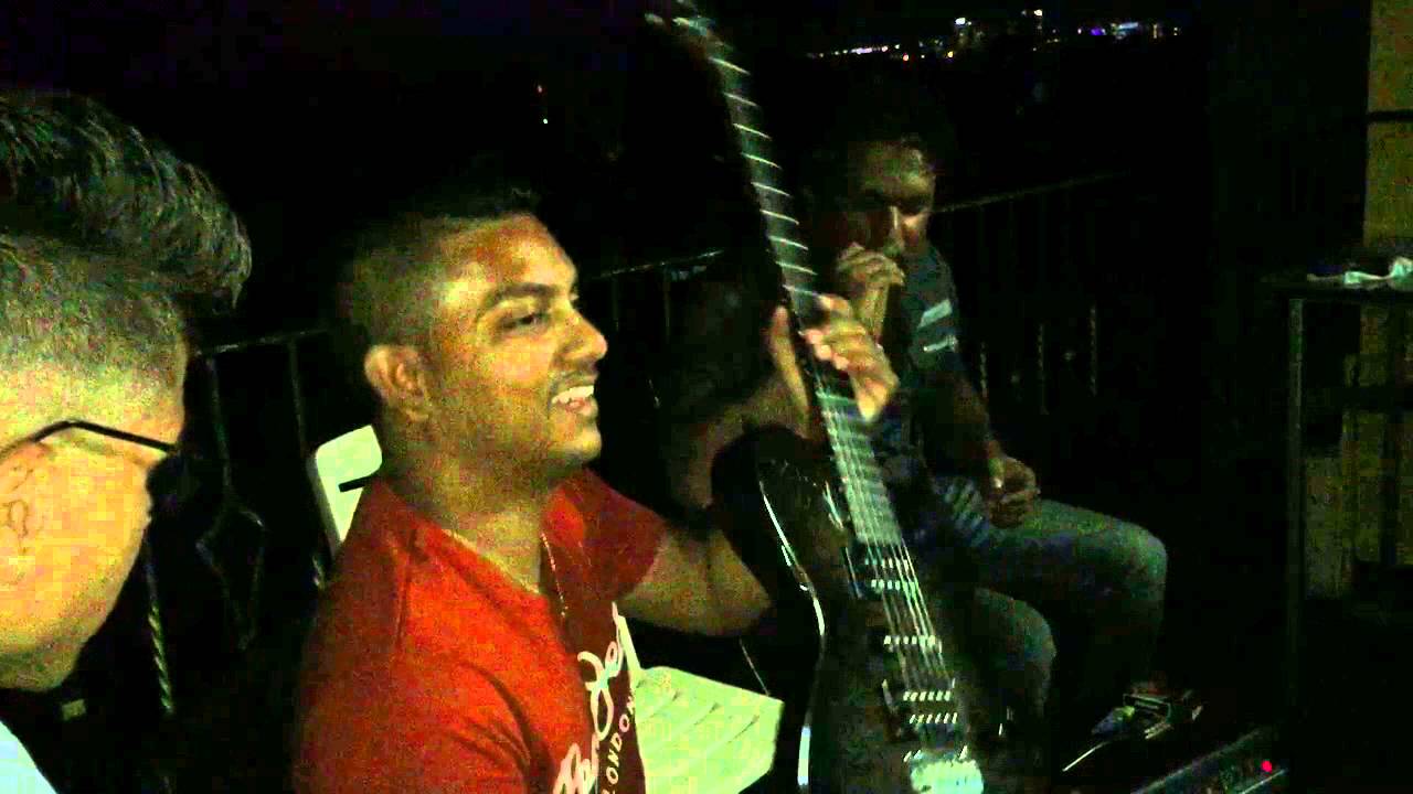 Jamming with the Sidien Brothers
