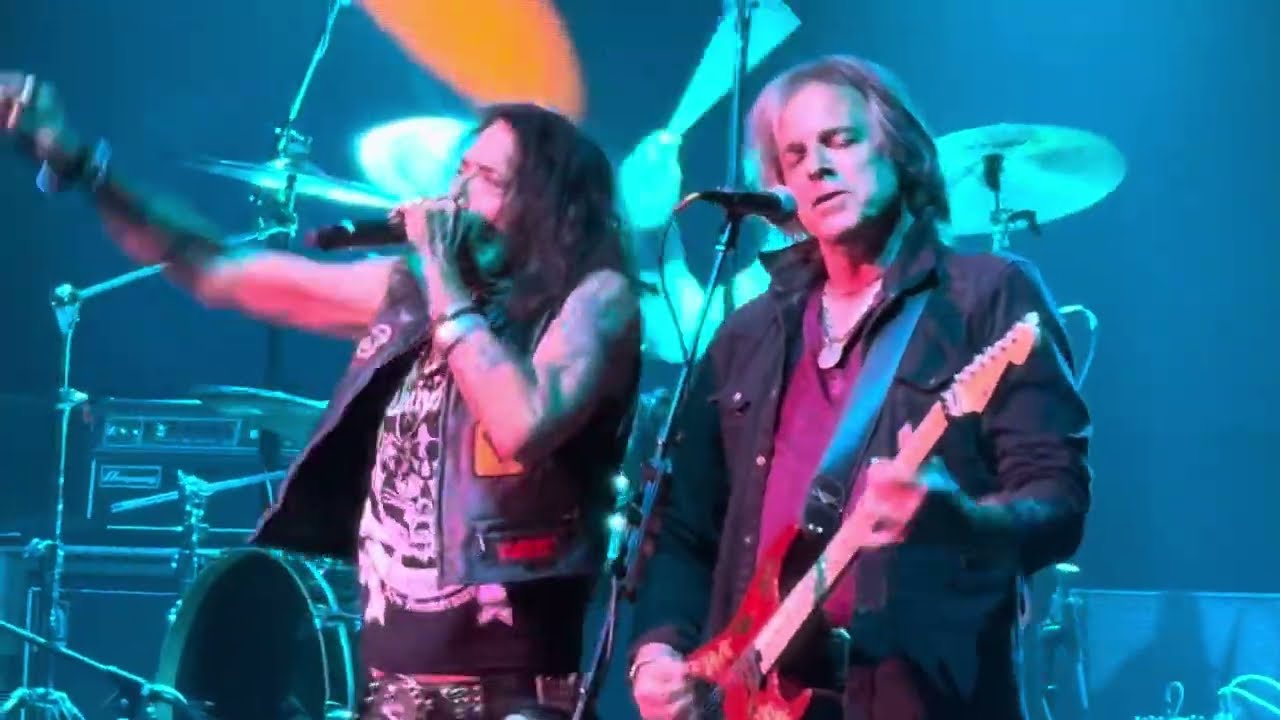 Pearcy / DeMartini - Giving Yourself Away (Ratt song, live at Mohegan Sun 4/5/25)