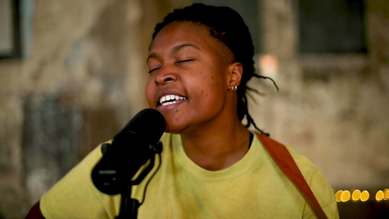 Sherika Sherard - Lonely In A Crowded Room - Laid Bare Sessions