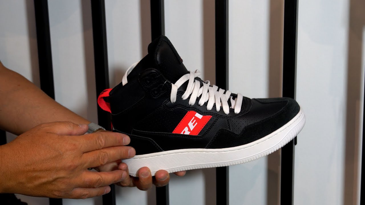 Con ACTIONMOTO.IT per scoprire le scarpe estive da moto