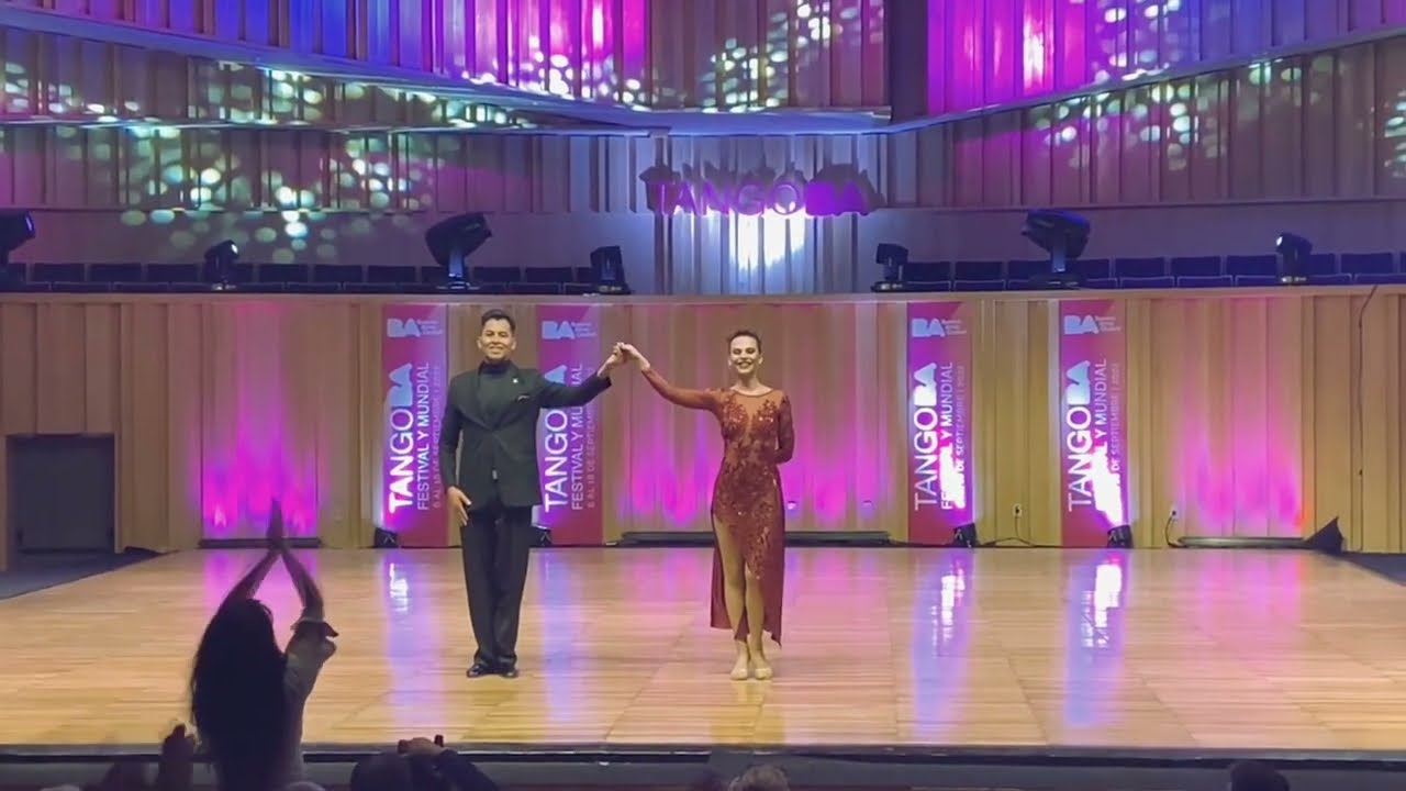 Loca Tango Bardo - Mundial de Tango Escenario  2022 - Nayla Canapá & Diego Churquina