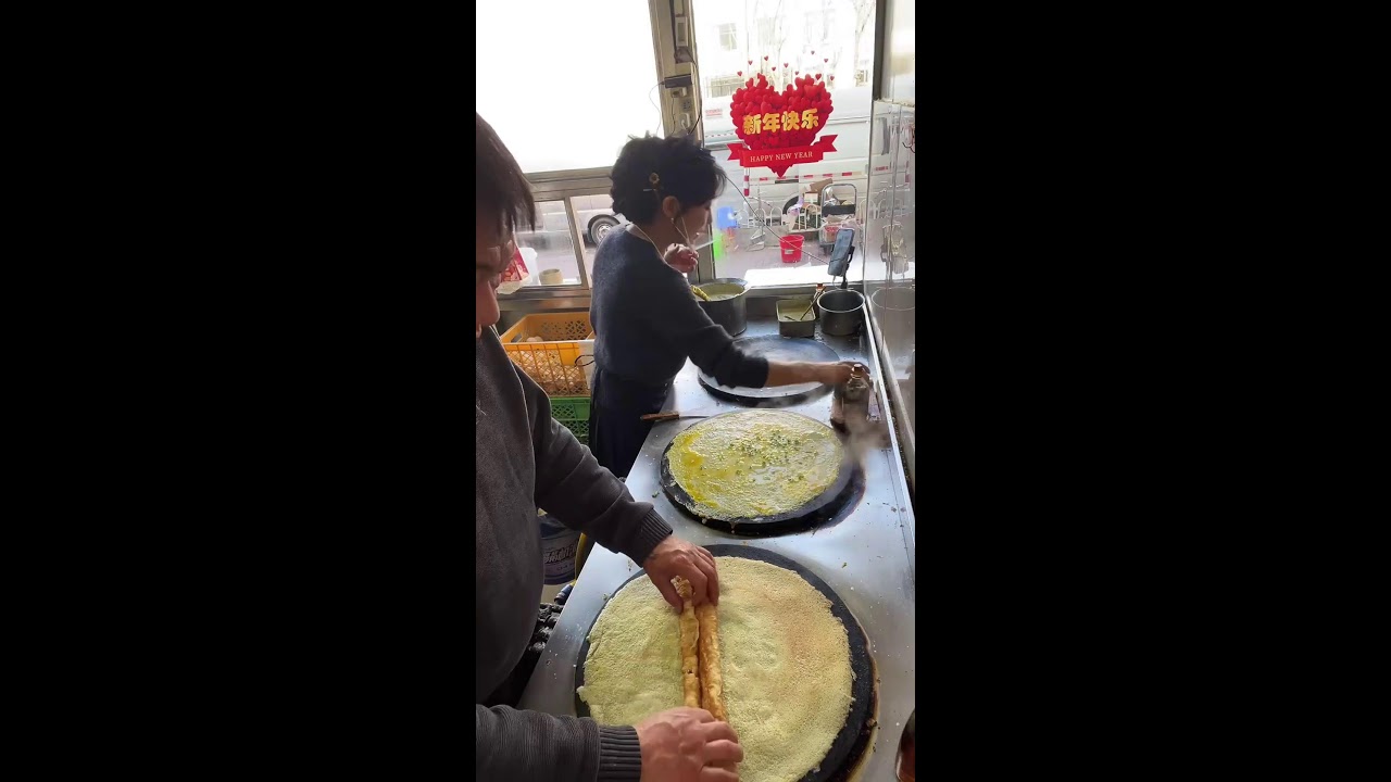Delicious food live