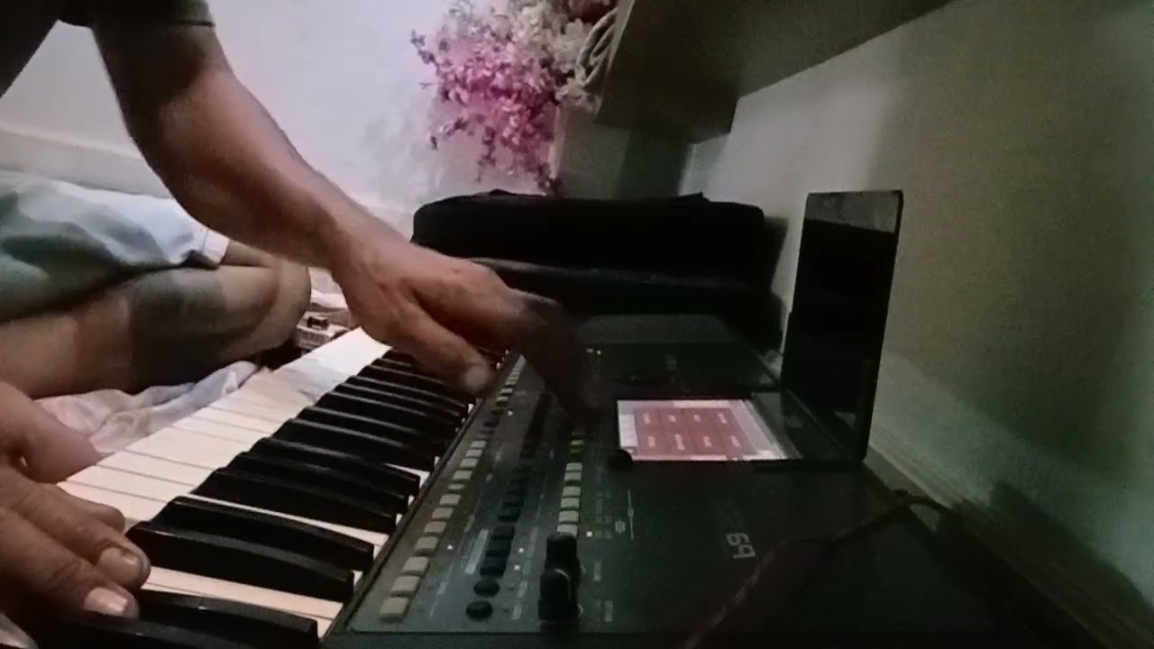 Cek sound biarlah. Masi bajo