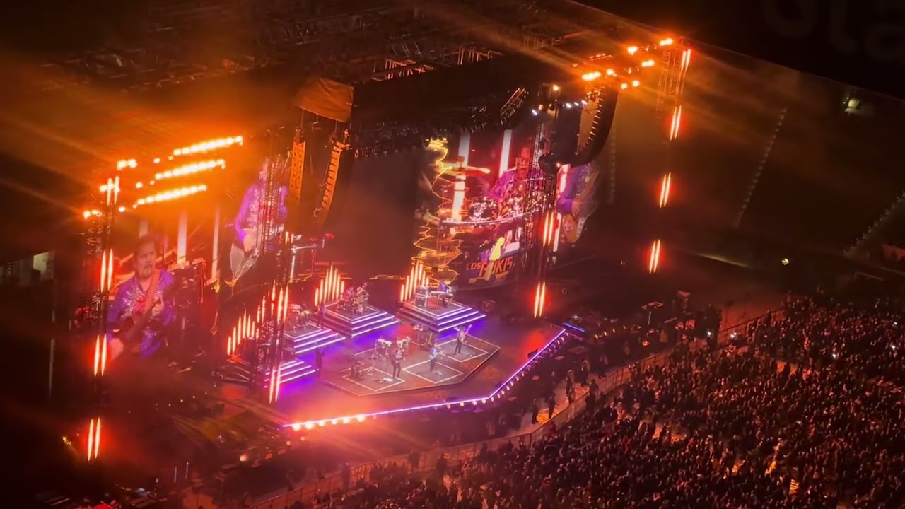 Los Bukis ¡Tuyos Por Siempre!, Sofi Stadium - Tus Mentiras