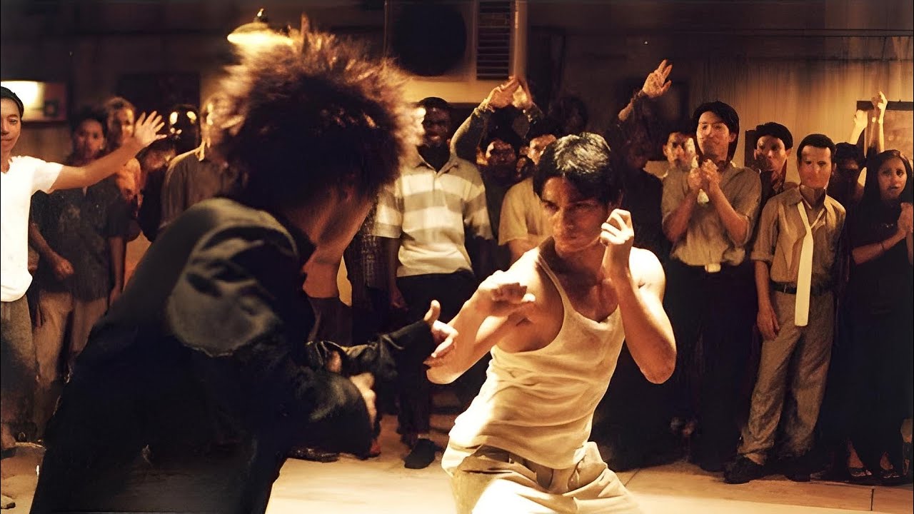 شاب محترف في الفنون القتالية 🥋 بيلاقي نفسه في معركة مع عصابة عشان يرجع كنز قريته 😱 | ملخص فيلم