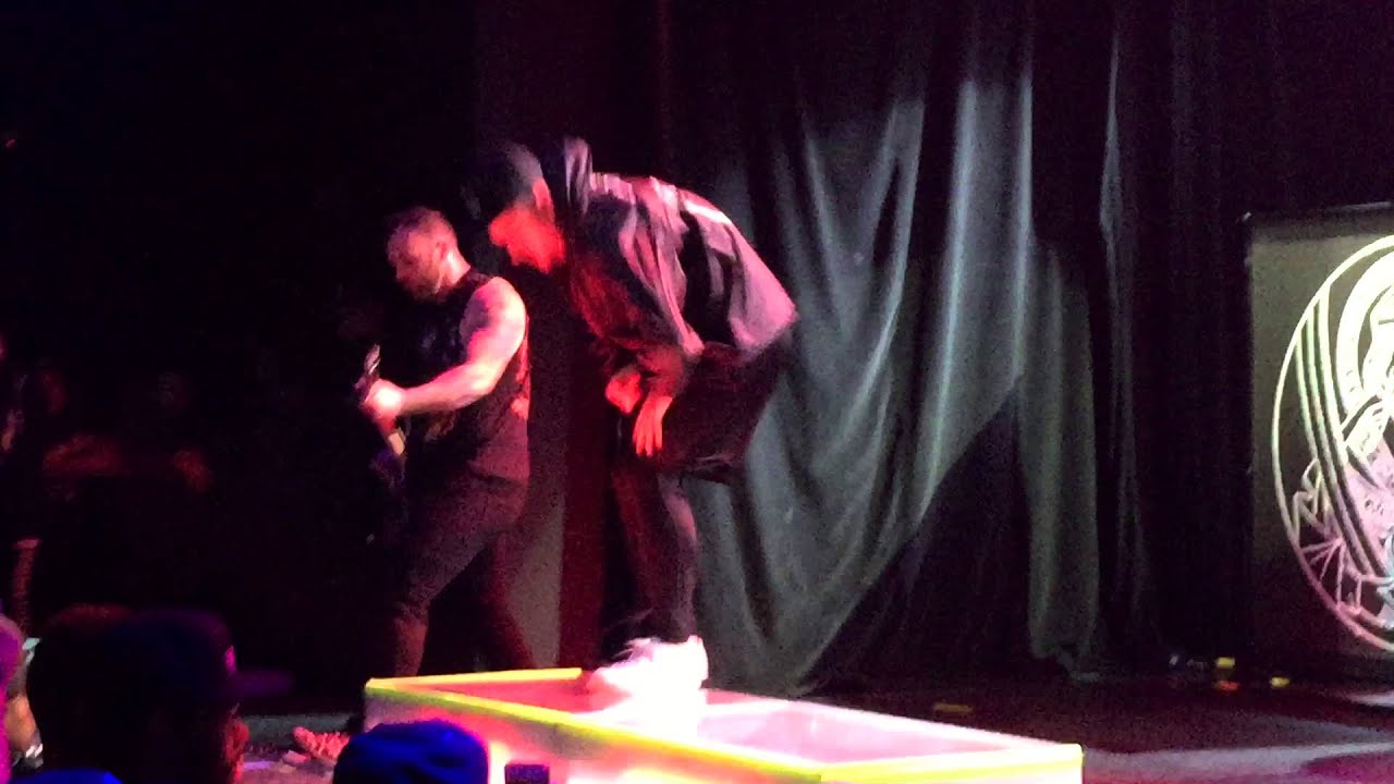 R2deepthroat Emmure @ the observatory Santa Ana CA 12-2-14