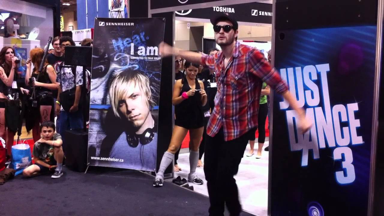 Miles Demos Just Dance 3 (FanExpo2011)