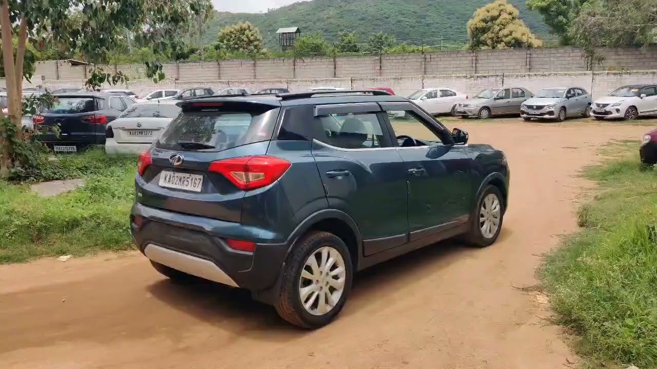 Mahindra XUV300 W8 2021