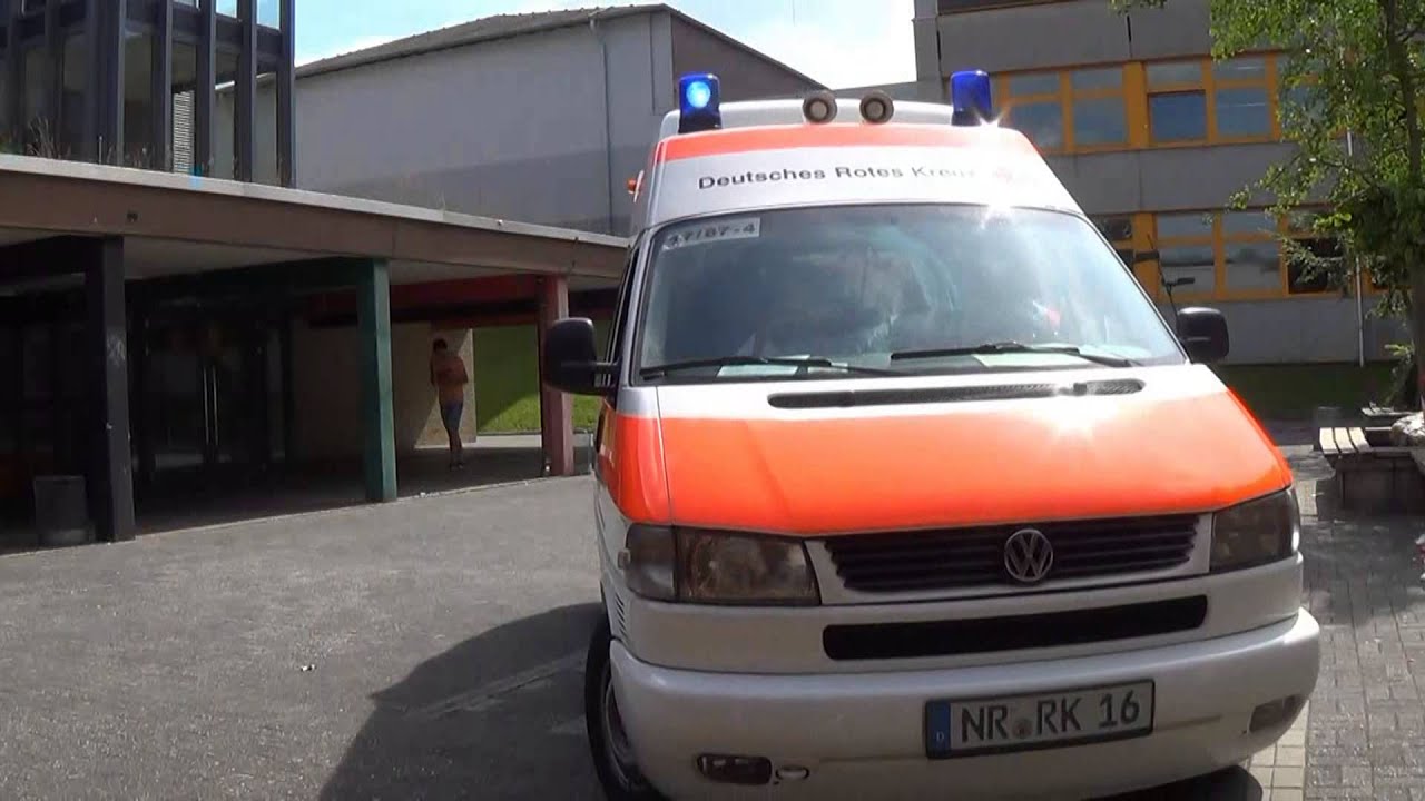 Übung der Sani-AG am WTG Neustadt/Wied (2013)