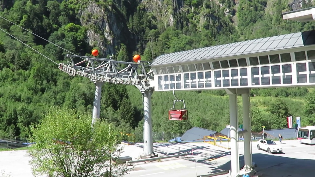 Zell am See - Kaprun Kitzsteinhorn 8-MGD Panoramabahn bei Materialtransport