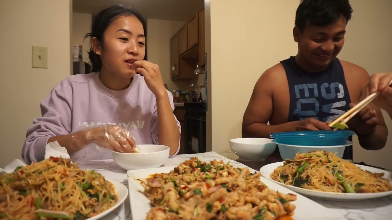 Eating again (Chicken Feet Salad Tutorial)