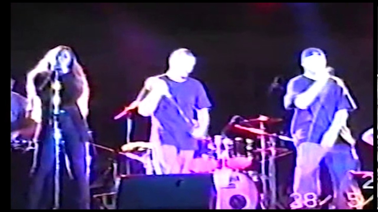 FF.C Live - Τ.Ε.Ι Ηρακλείου Κρήτης, 28.05.2000 (ερασιτεχνική λήψη)