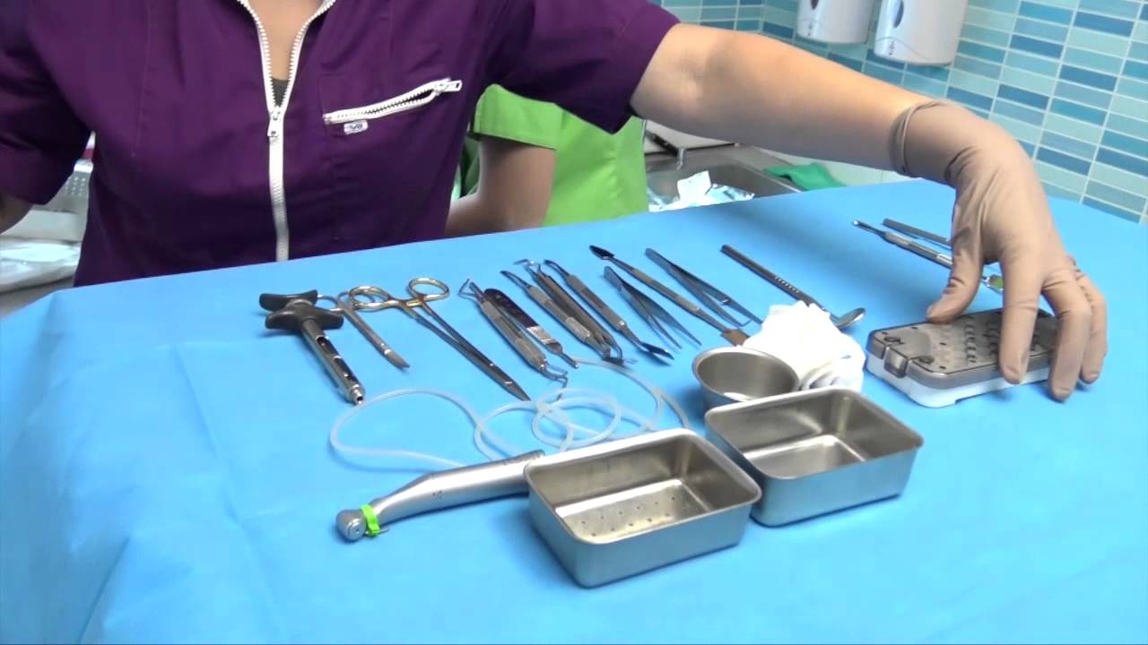 Dental surgical instrument display