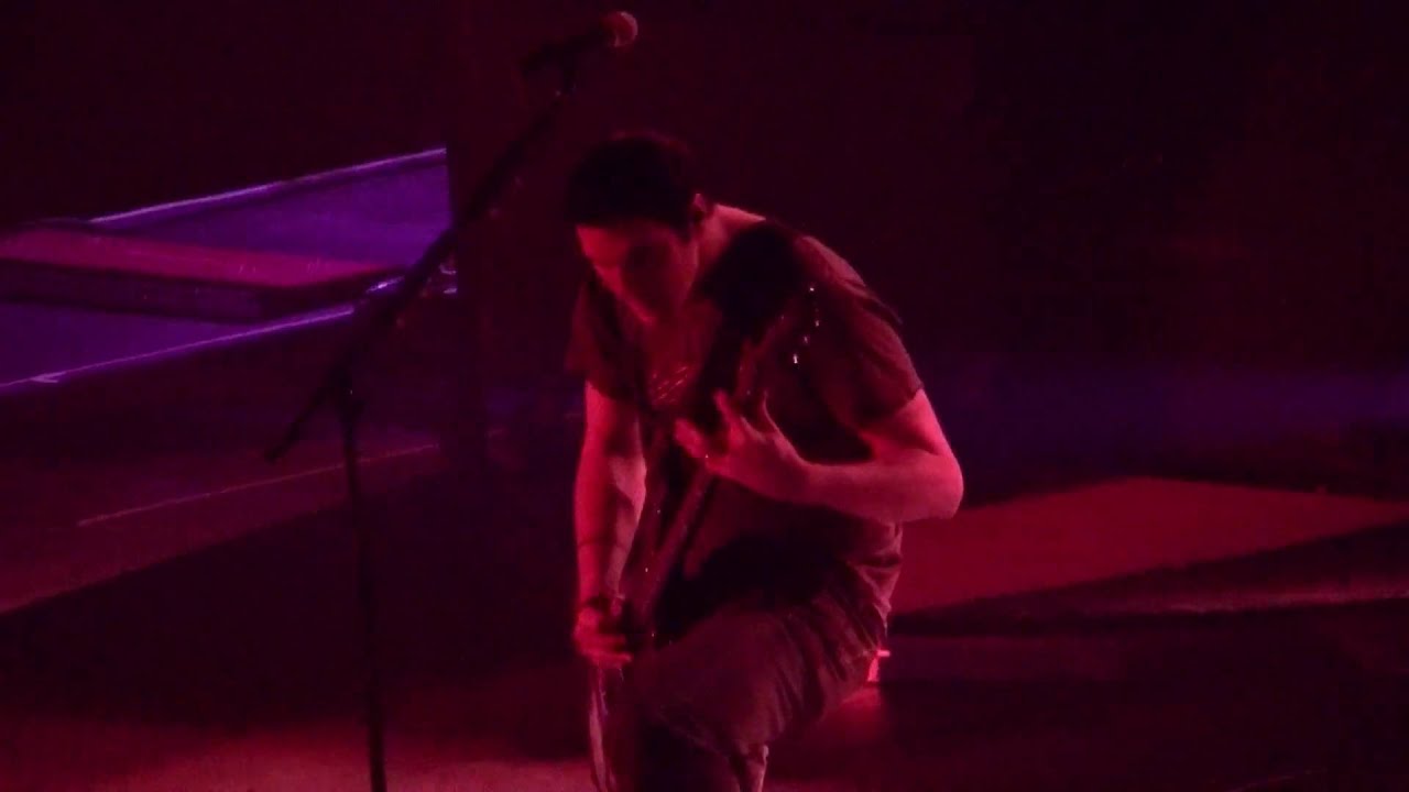 2010.01.24 Breaking Benjamin - Fade Away (Live in Rockford, IL)
