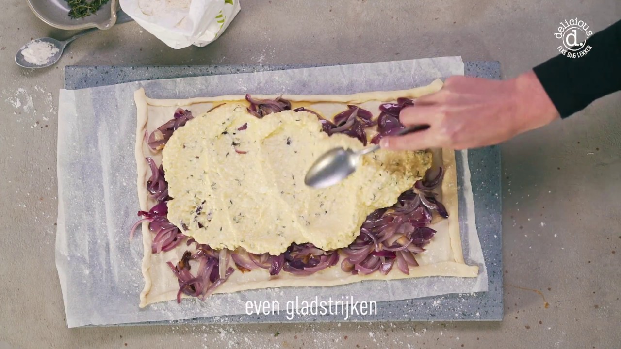 delicious. inspireert: plaattaart met vijgen, rode ui en ricotta