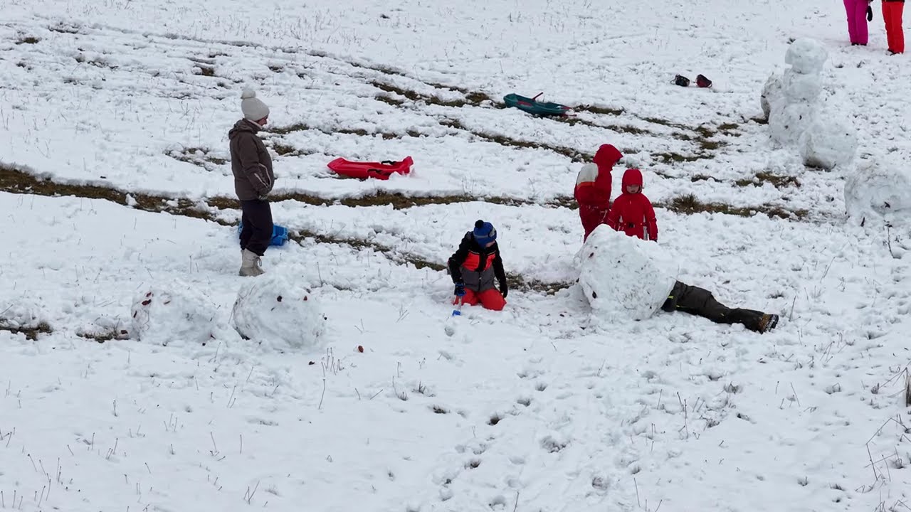 Tunnel de neige. Excellente construction.