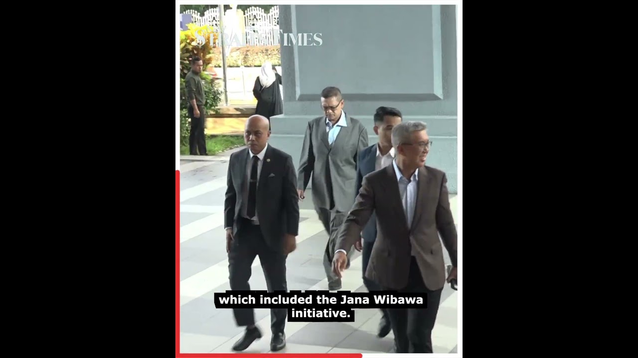 Tengku Zafrul: Muhyiddin proposed 54 contractors under Jana Wibawa