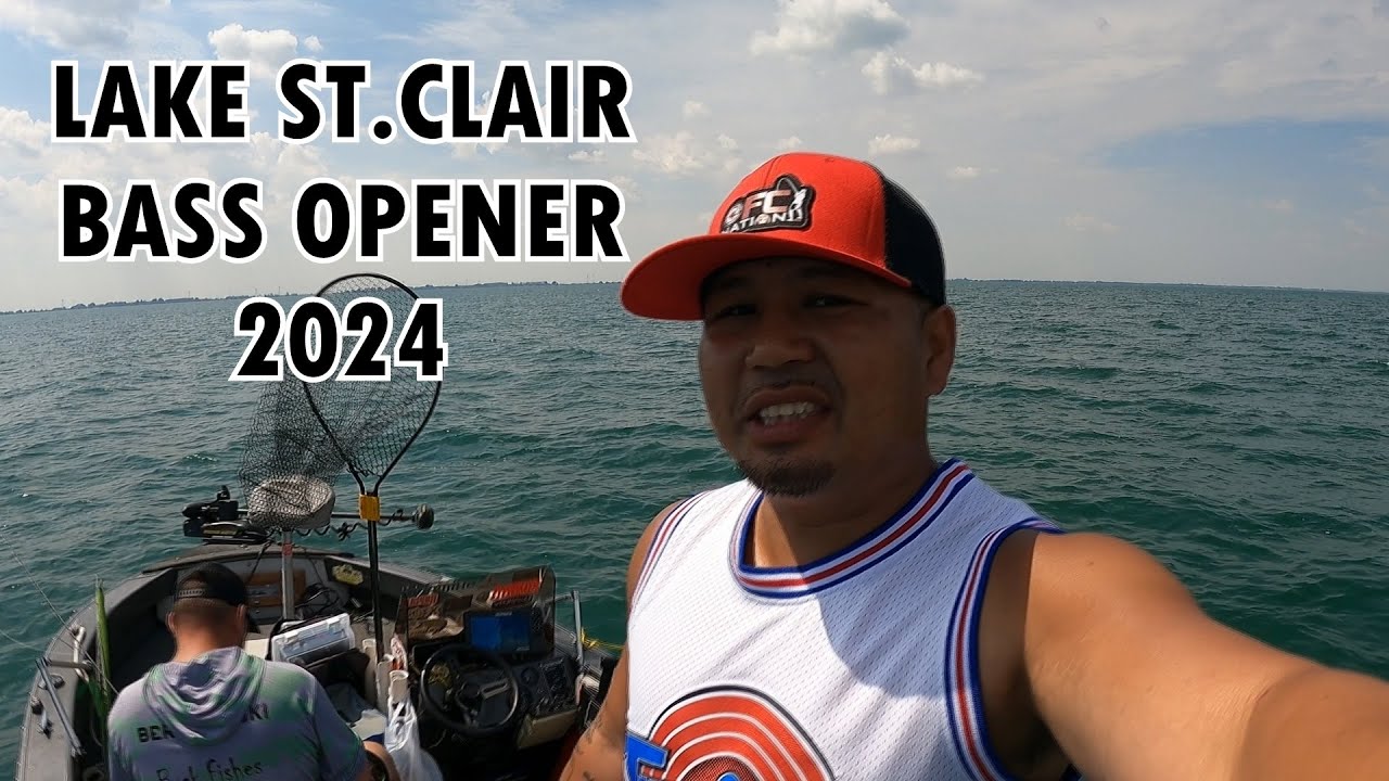 FISHING FOR AGGRESSIVE LAKE ST.CLAIR SMALLMOUTH BASS - LAKE ST.CLAIR FISHING