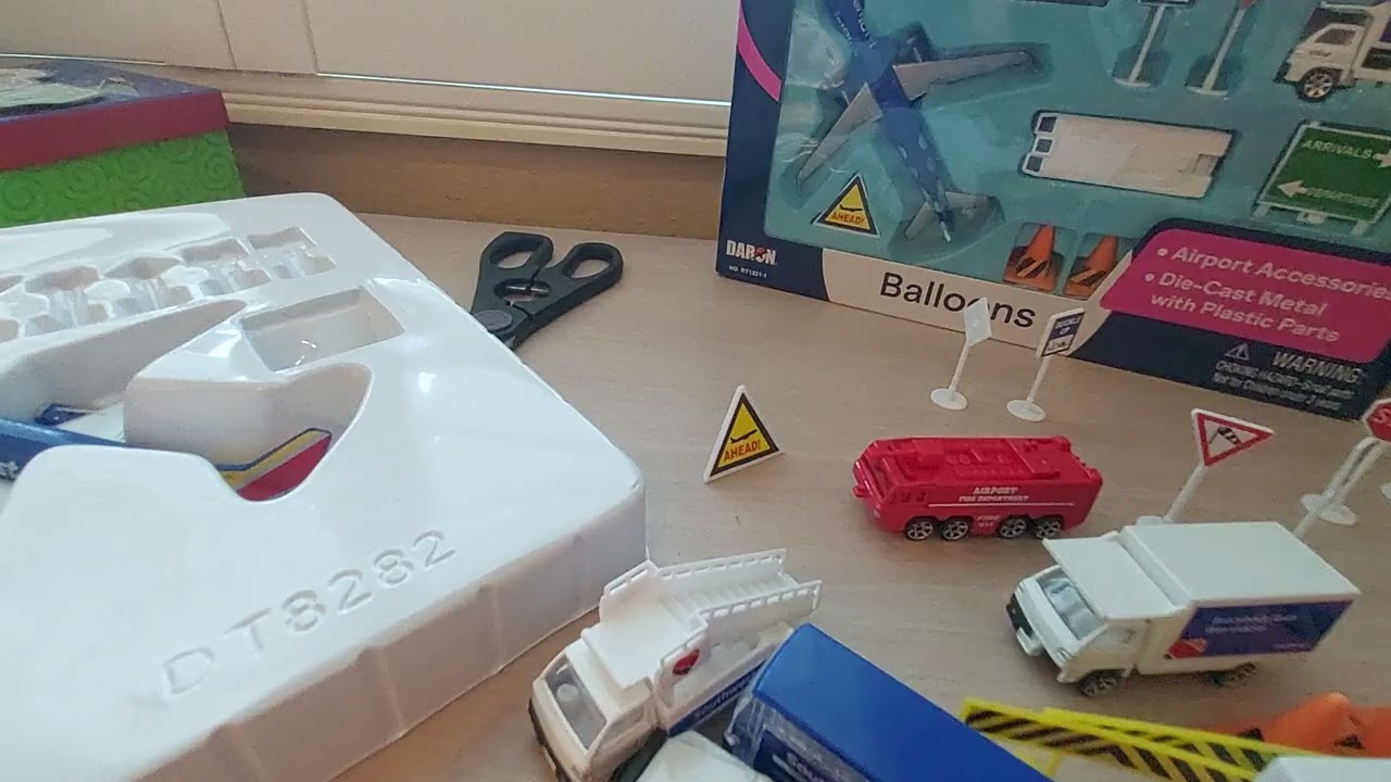 Unboxing Southwest FreedomOne 737-800 and JetBlue New Livery A321 model Daron planes