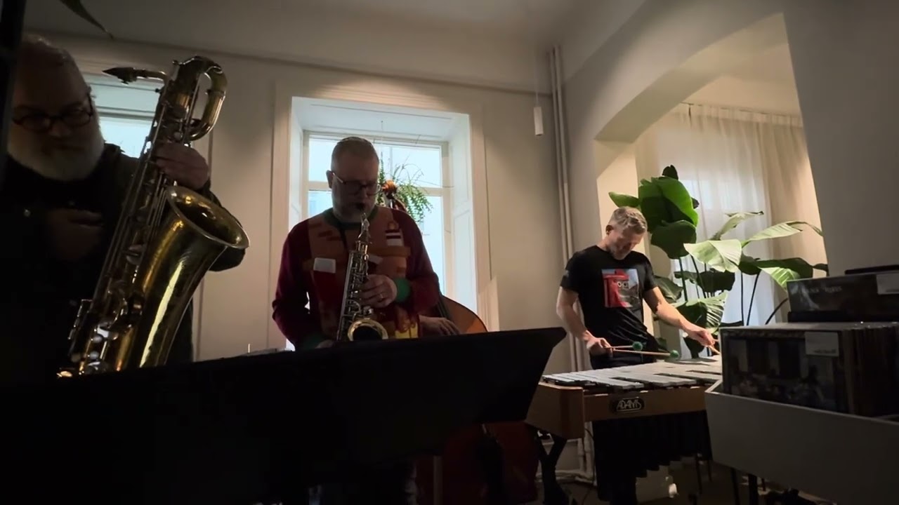 Julnocturne - Coco Chatru Quartet 