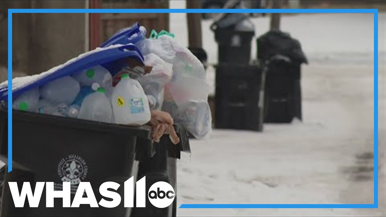 South Louisville homeowner says trash hasn&rsquo;t been picked up for weeks