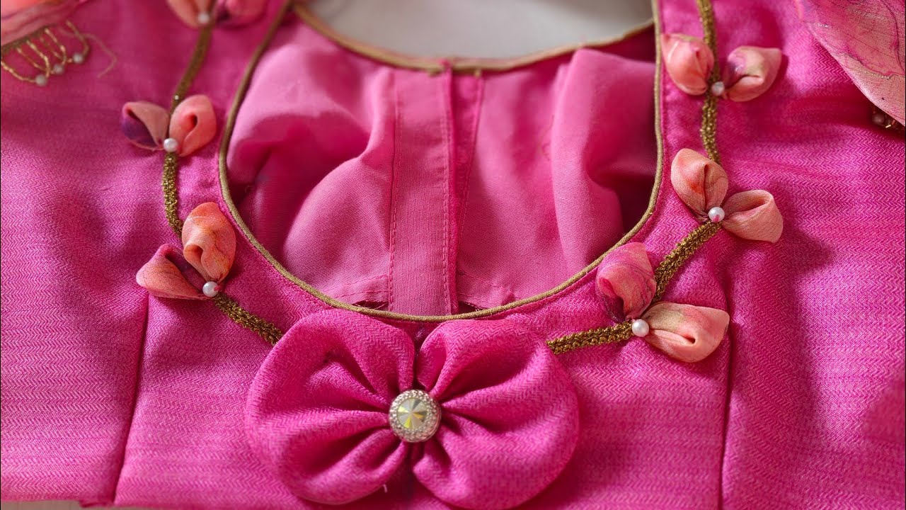 Blauj back neck design 😍😍👌👌